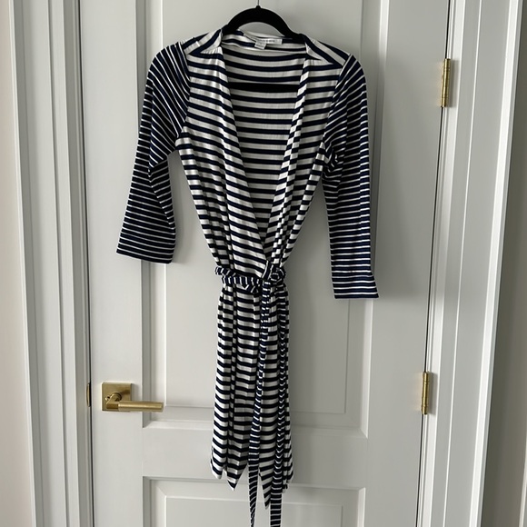 Diane Von Furstenberg dress - Picture 3 of 4